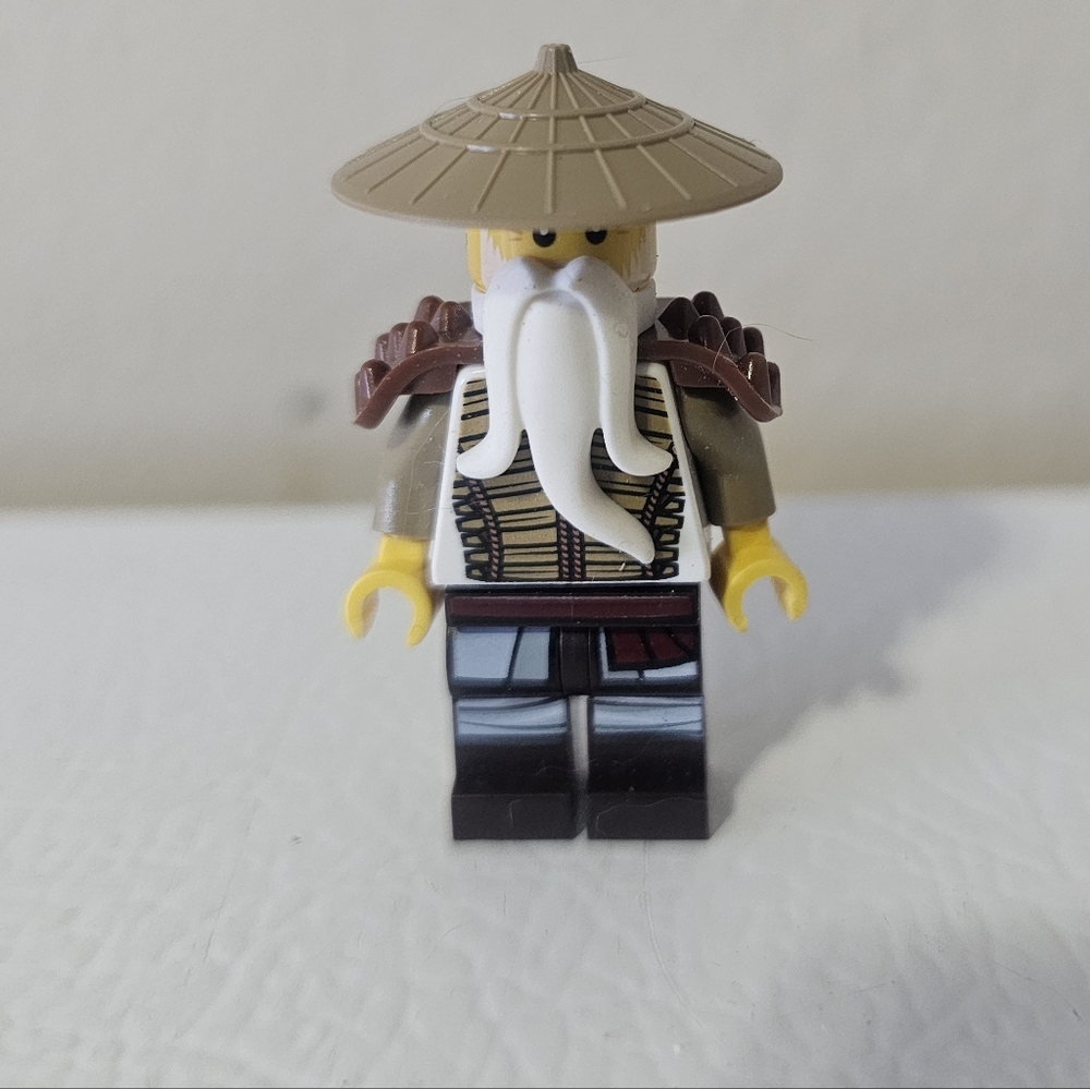 LEGO Ninjago Hero Wu Minifigure Master of the Mountain Ninja Sensei 71718